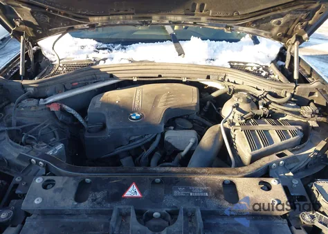 2014 BMW X3 xDrive28I z USA, uszkodzony, nr VIN 5UXWX9C58E0D11654